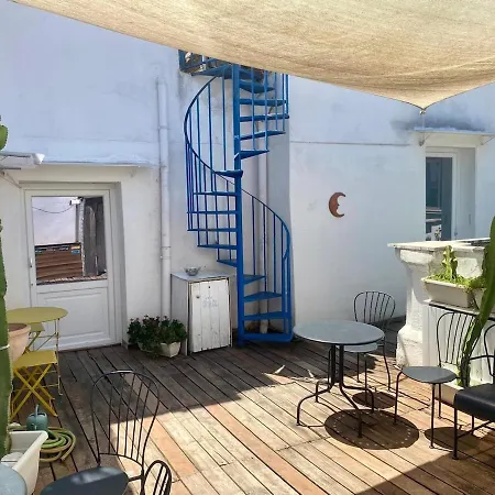 The Navel Of On Via Toledo Apartament Neapol