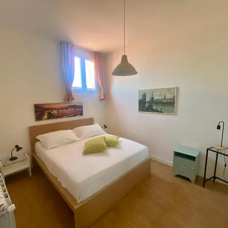 The Navel Of On Via Toledo Apartament *