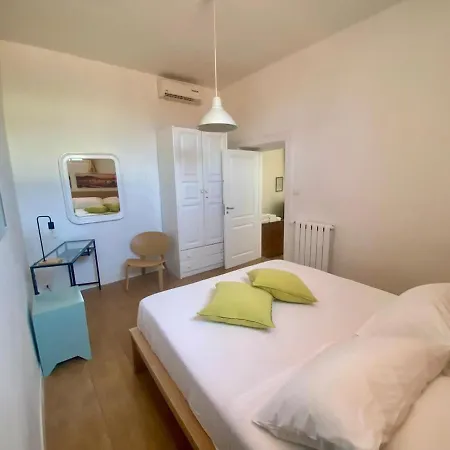 Apartament The Navel Of On Via Toledo Neapol